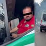 Conductor de ambulancia del IMSS es detenido tras atropellar a una persona y escapar con la unidad dañada en calles de Azcapotzalco