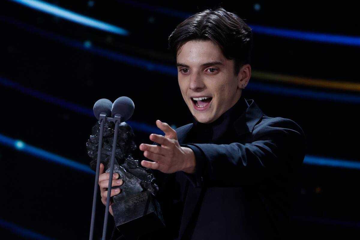 Matias Recalt gana el Premio Goya 2024 a Mejor Actor Revelación por su papel de “Roberto Canessa” en “La Sociedad de la Nieve”