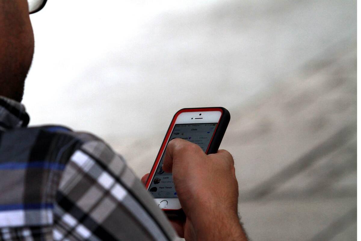 Trabajadores podrán cambiarse de Afore desde su teléfono celular