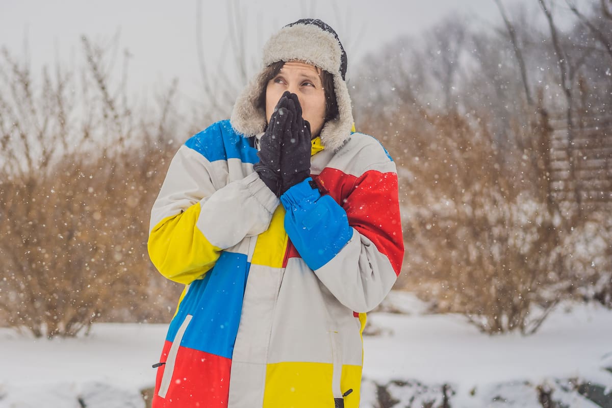 ¿Se te entumecen los pies y las manos con el frío? Cómo saber si es el fenómeno de Raynaud o algo más grave