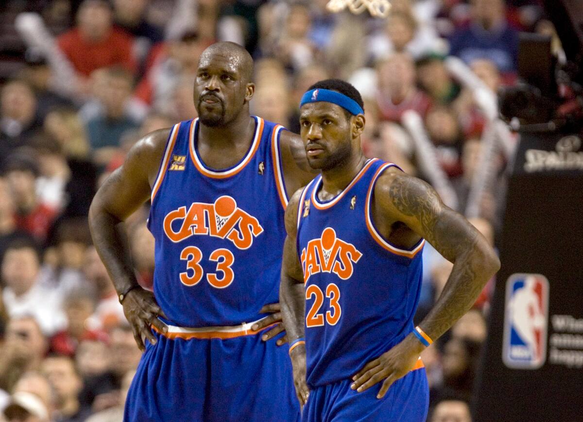 Cleveland Cavaliers - James LeBron y Shaquille O'Neal. (AP Photo/Don Ryan, File)