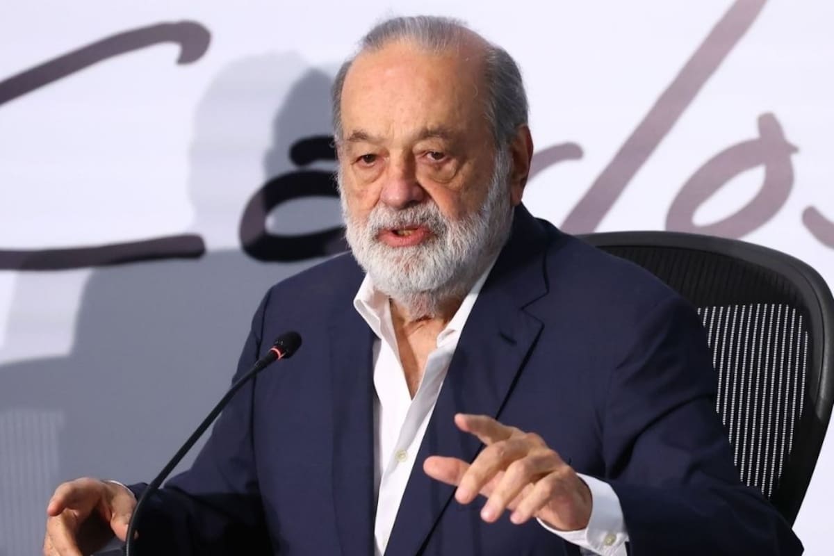 Carlos Slim, empresario mexicano, sobre restringir celulares en las escuelas: “Las aulas son para que vayan a estudiar, para poner atención”