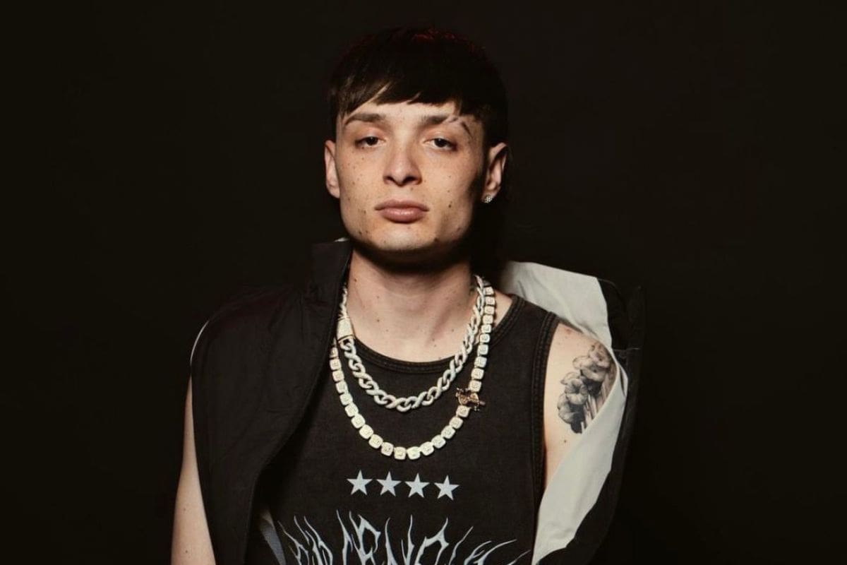 Peso Pluma sería hermosa si fuera mujer según esta imagen creada con IA