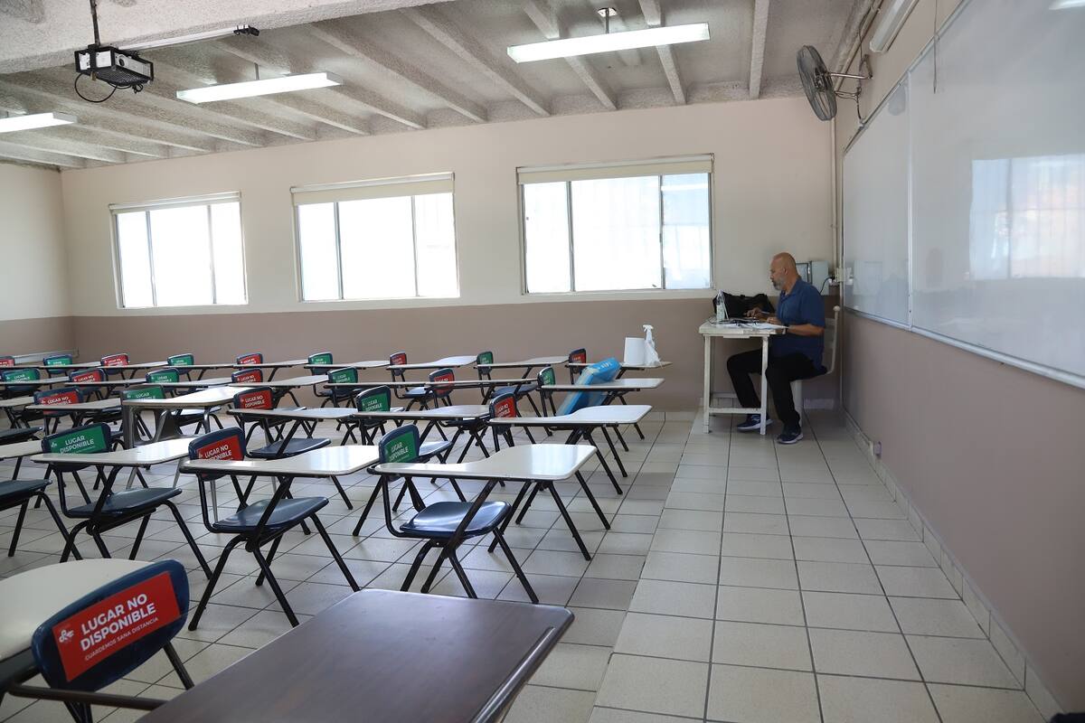 Profesores federales mantendrán suspendidas las clases por falta de pago