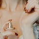Dónde aplicar el perfume antes de una fiesta y qué hacer para que el aroma dure más horas sin tener que rociarlo constantemente