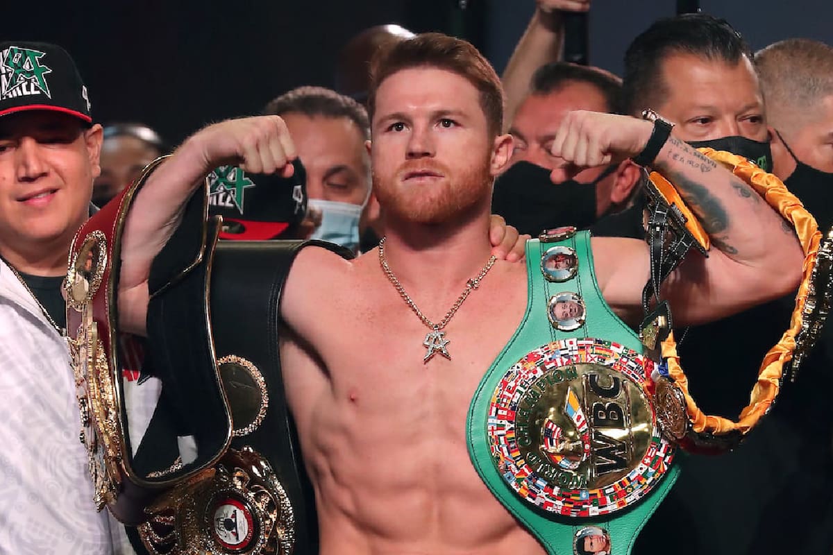 CMB afirma que Benavidez seguirá como retador oficial de "Canelo" pese a subir a Semipesado