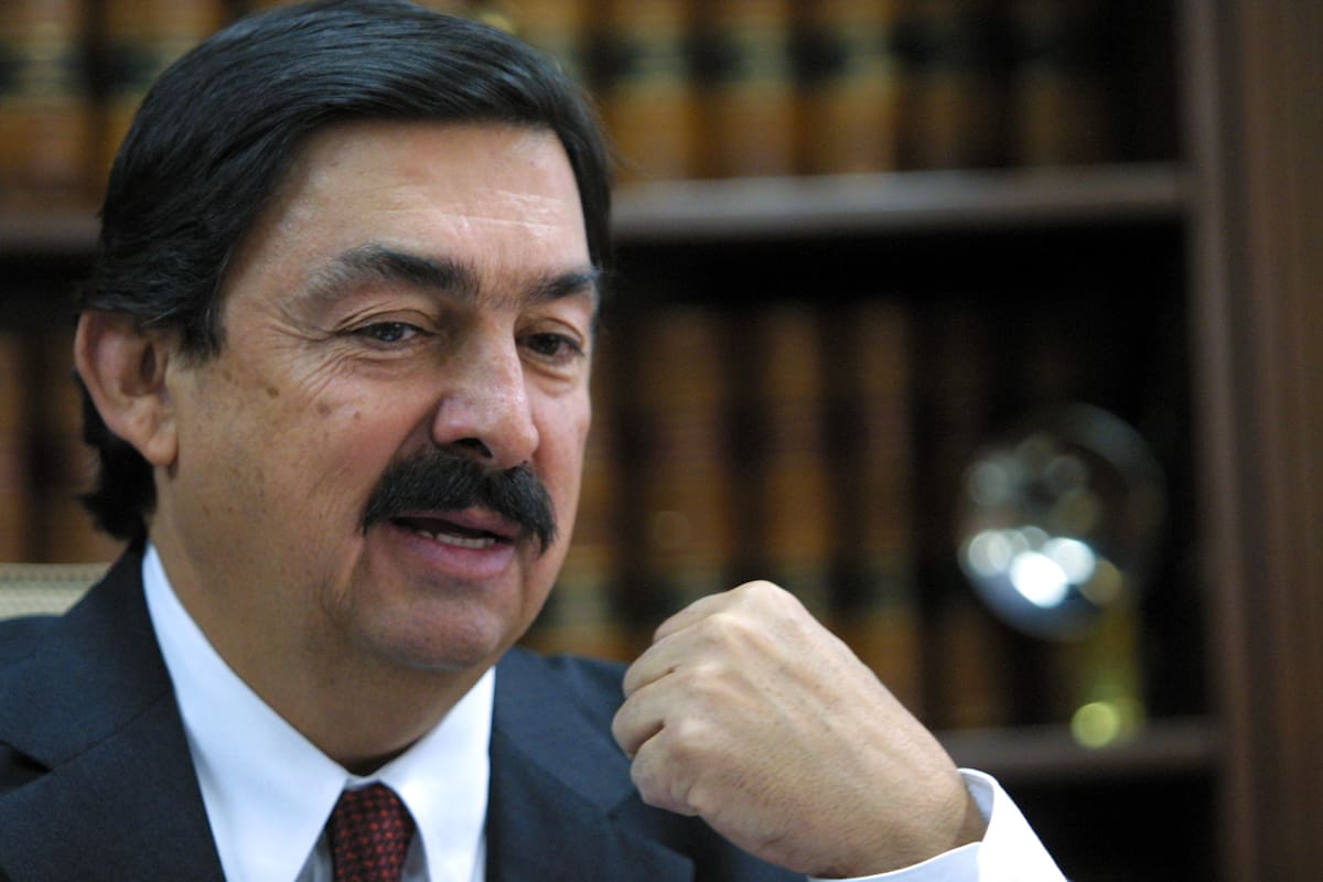 Napoleón Gómez Urrutia va por "aterrizaje" de Reforma Laboral