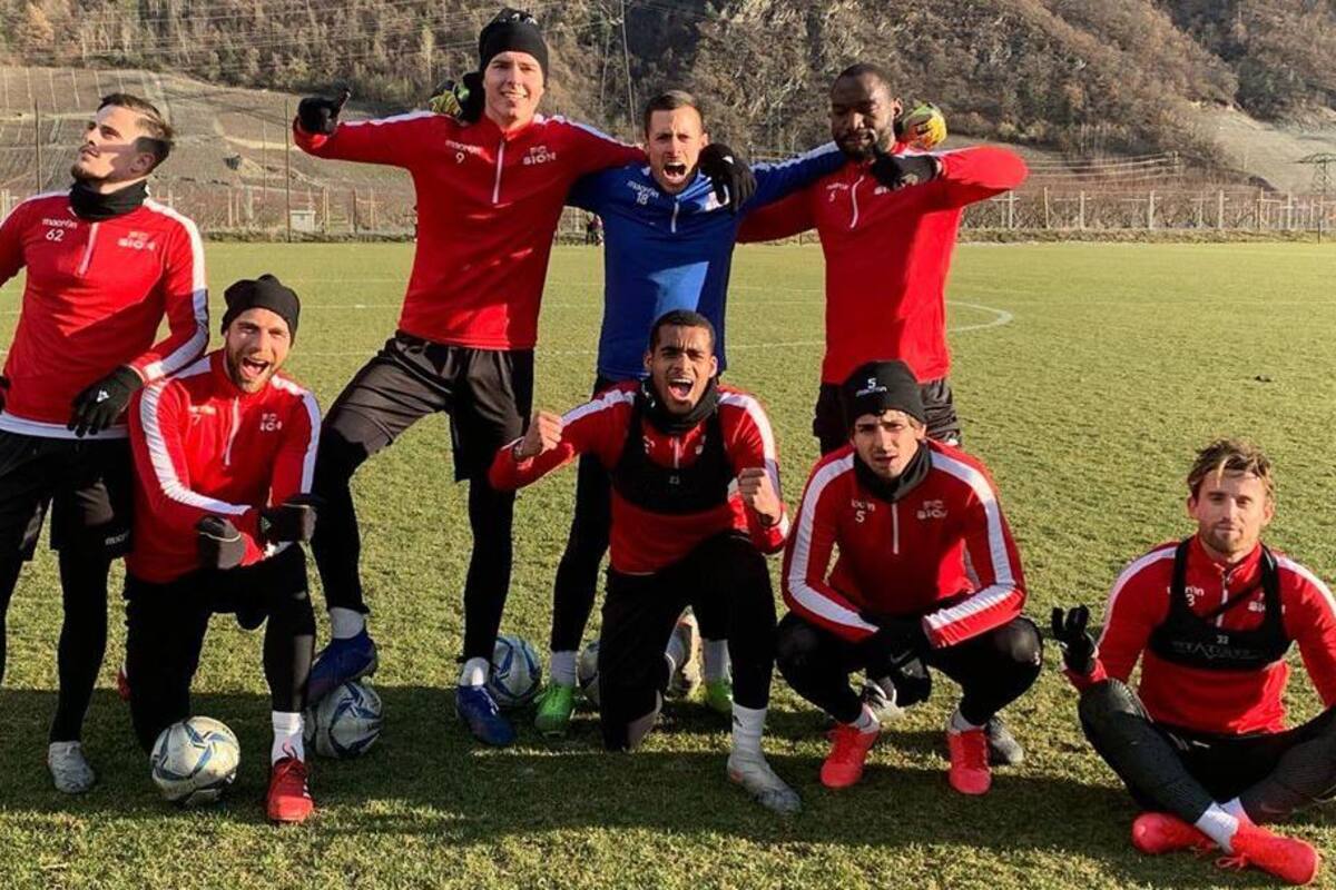 Nueve jugadores de FC Sion se niegan a recorte salarial y son despedidos