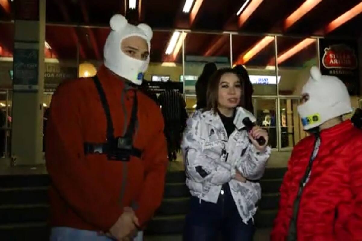 Bad Bunny en San Diego y dos primos lo siguen por Estados Unidos y México
