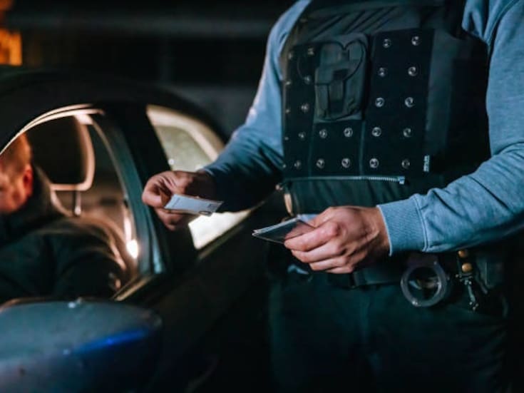 Suman cuatro detenidos recientes por intentar sobornar a policías