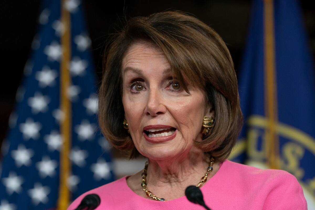 Nancy Pelosi: Es prematuro un proceso de destitución de Trump