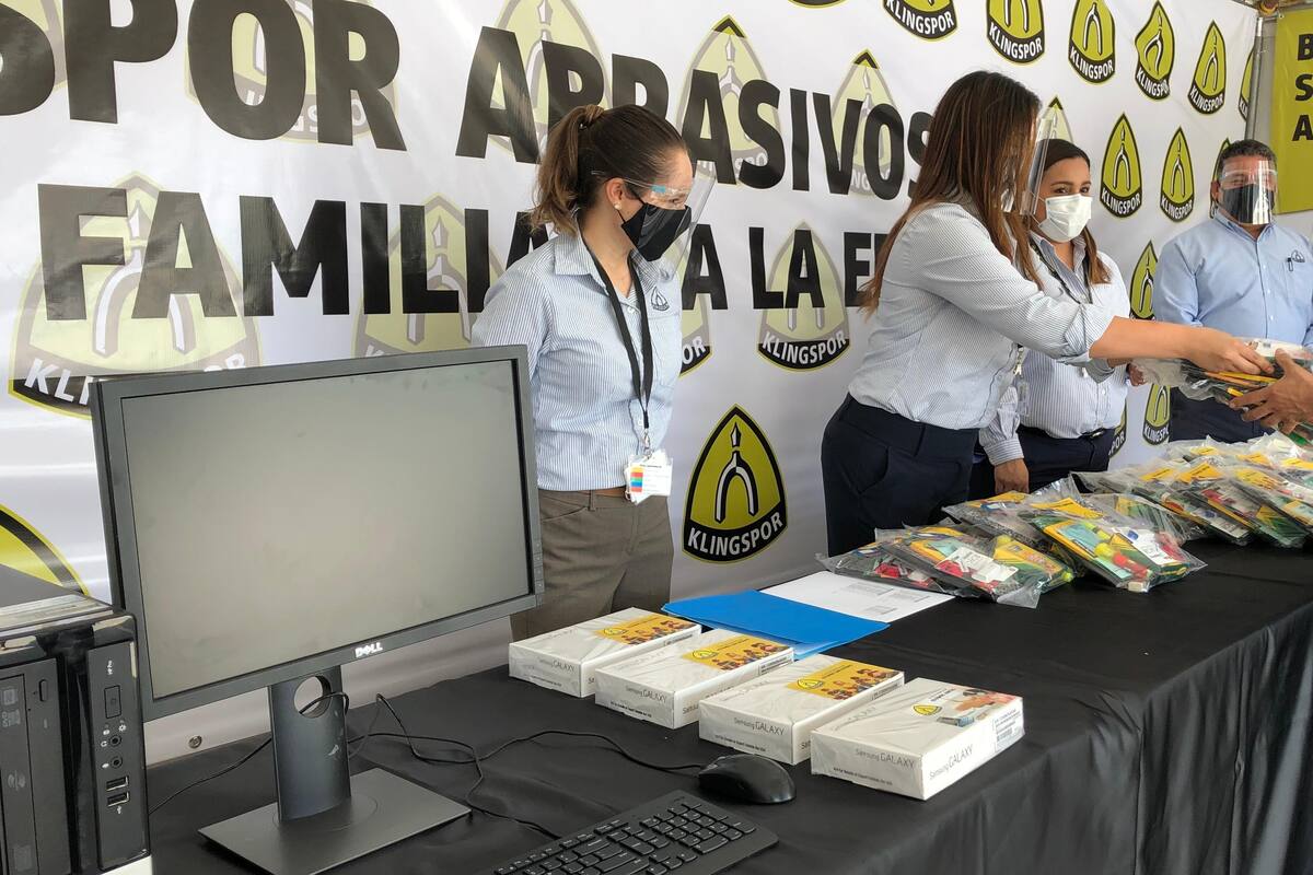 Ayudando a pulir la educación