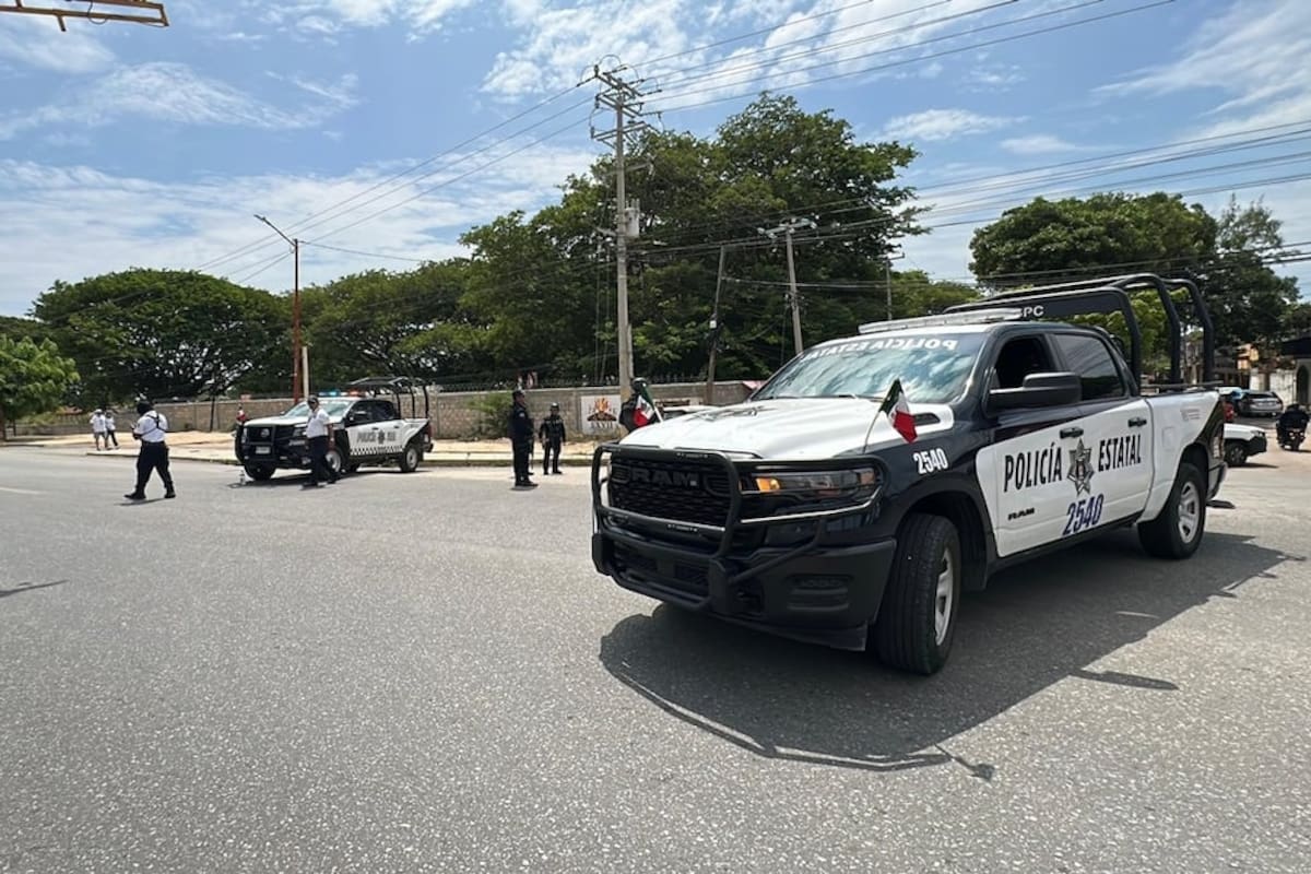 Fuerzas federales y estatales toman control de la seguridad en Juchitán y revisan a policías municipales tras detención del alcalde y señalamientos contra excomisionado