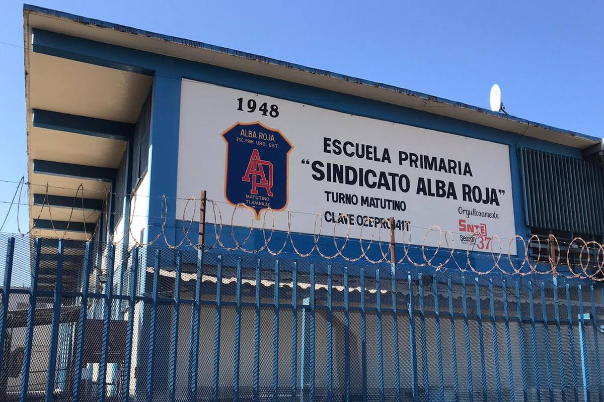 Maestros del SNTE con la SE esperan acuerdo para retomar clases mañana