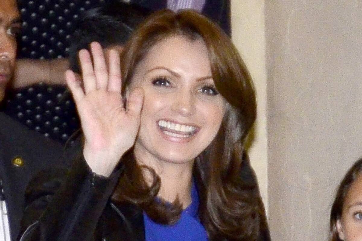 Angélica Rivera reaparece y enfrenta cuestionamientos de los medios
