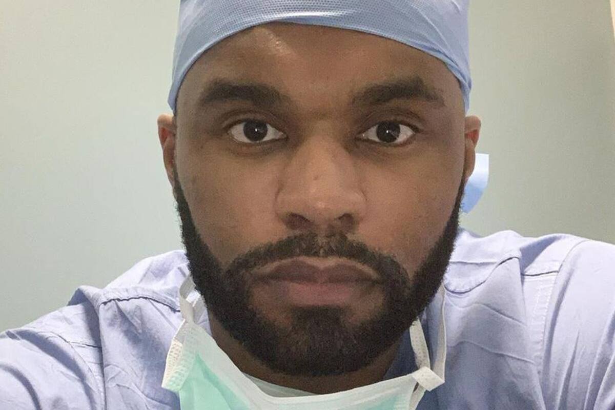 Exjugador de NFL ahora se desempeña como médico en la lucha contra el coronavirus
