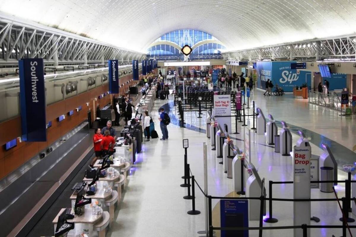 Cierran aeropuerto de San Antonio, Texas por reporte de tiroteo
