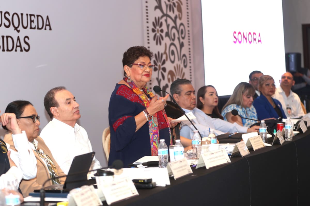 Familias buscadoras de seis estados se reúnen con la FGR en Hermosillo y exigen más comunicación, coordinación y avances concretos para encontrar a sus seres queridos desaparecidos