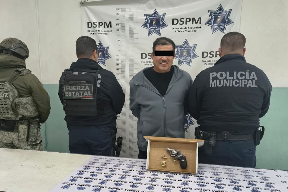 Hombre armado viajaba en taxi libre en la Cucapah Progreso