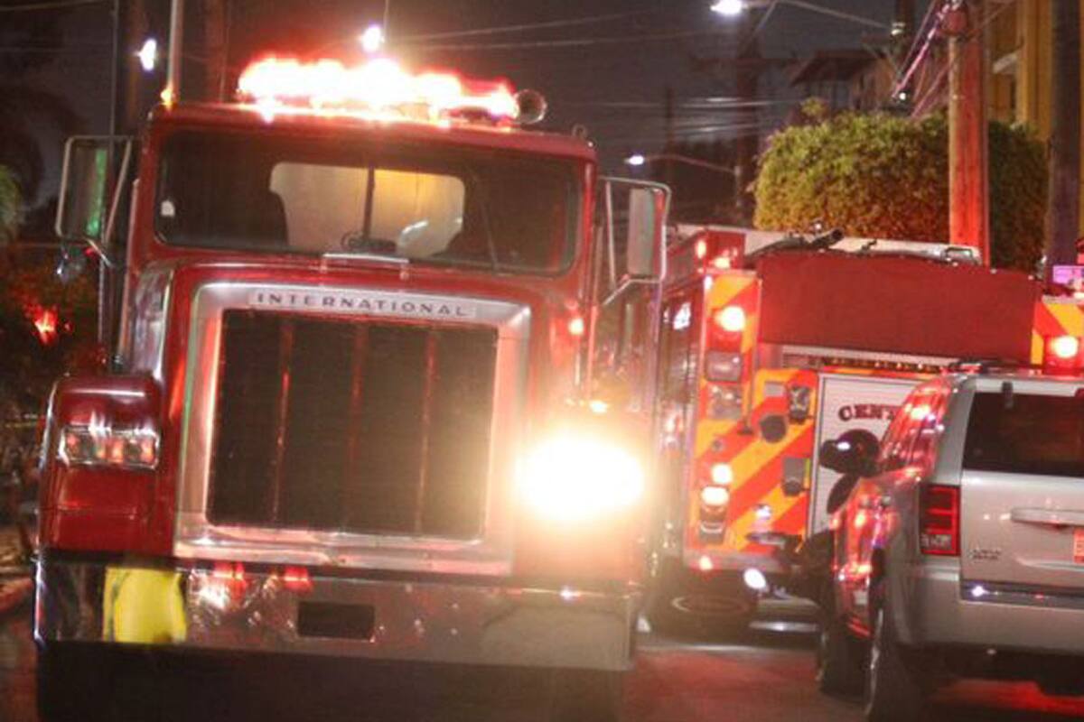 Explosión en departamento deja una mujer lesionada