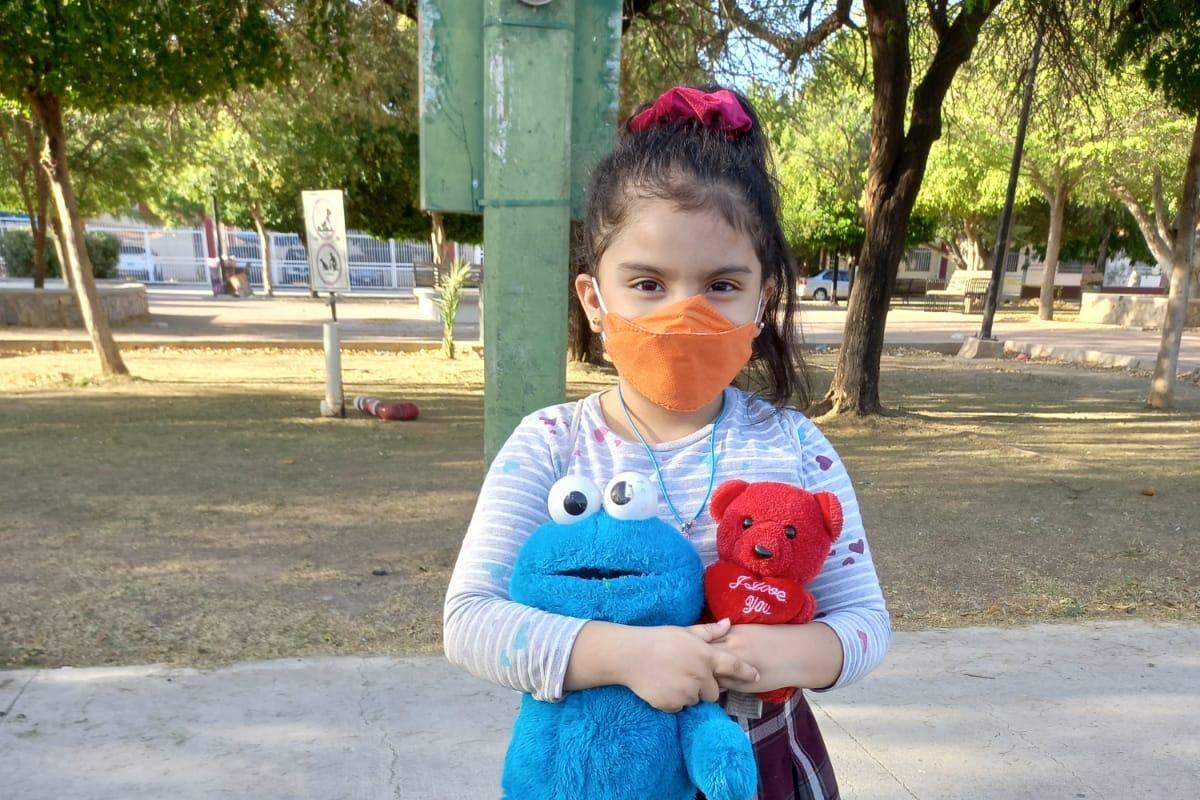 Hermosillo: Valentina pierde a su fiel amigo, Osito Cariñosito y dibuja cartel para encontrarlo