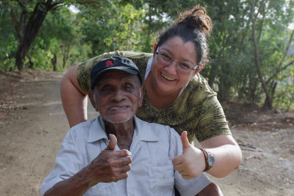 José Flores, de 119 años, podría convertirse en el hombre más longevo del mundo si las autoridades validan su fecha de nacimiento de 1907, un proceso que mantiene en espera a su familia mientras se revisan documentos históricos