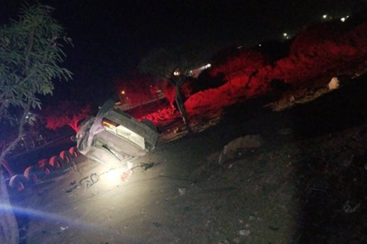 Dos lesionados tras volcadura en el valle de Mexicali