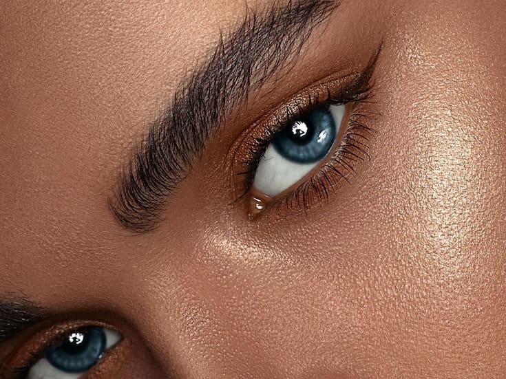 Maquillaje de cejas con efecto “soap brows”: natural y estructurado