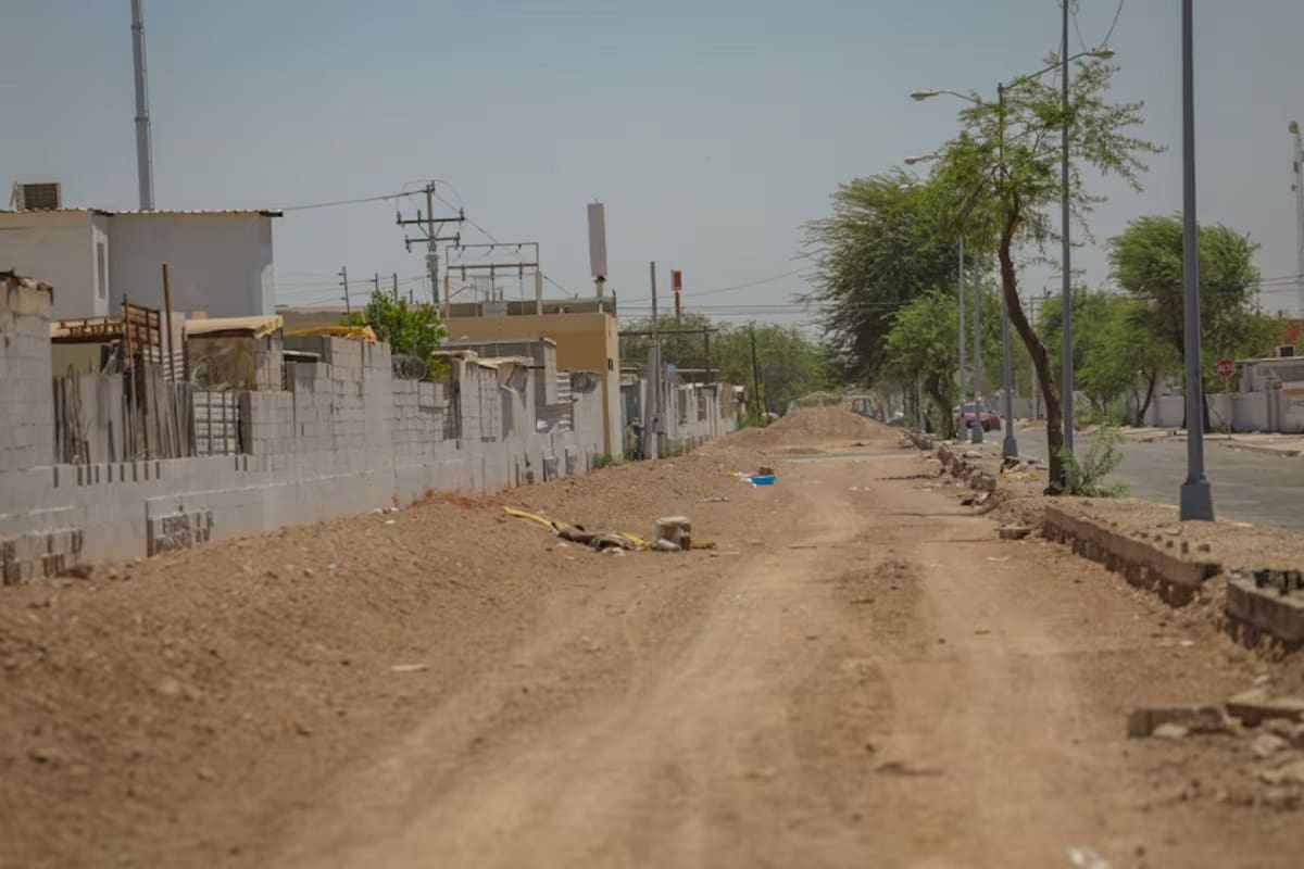 Obra en avenida Montserrat avanza a medias por conflicto legal