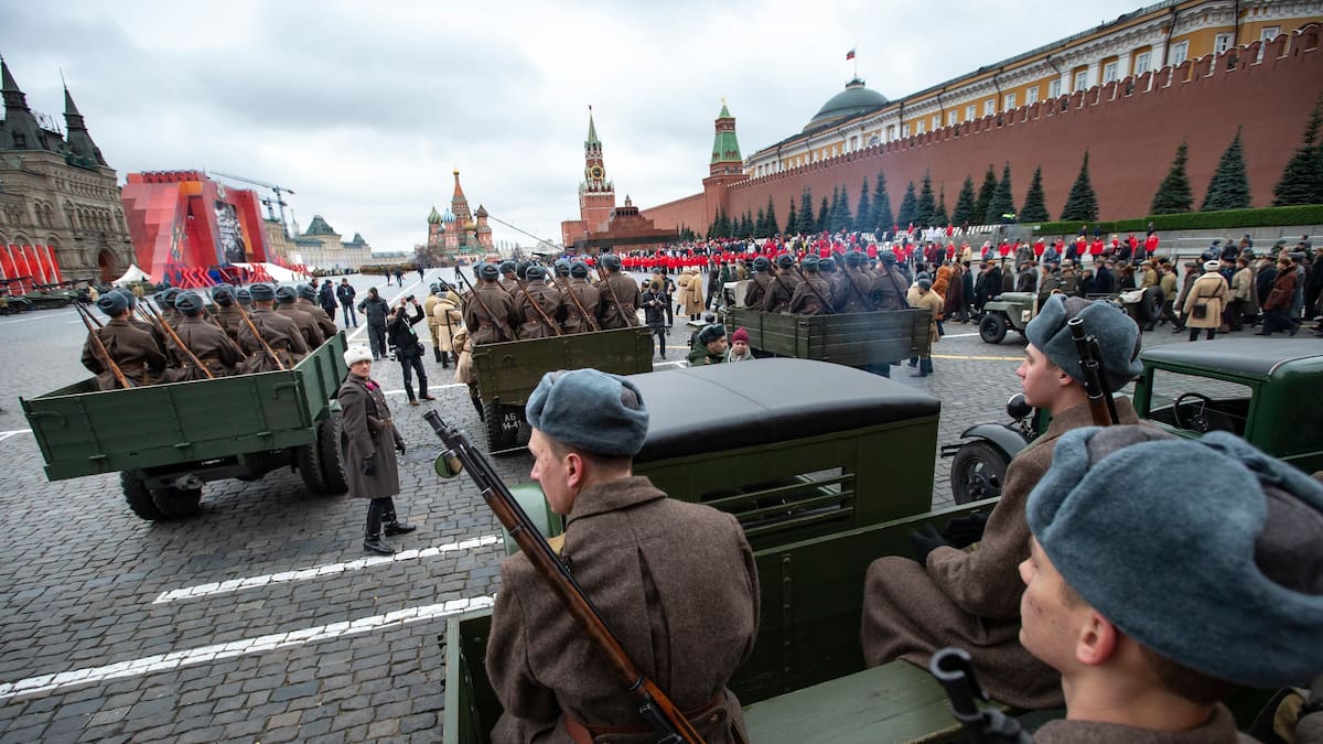Rusia cancela exhibición de tanques y misiles en el desfile conmemorativo por la victoria en la Segunda Guerra Mundial ante temor de ataques ucranianos en Moscú