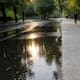 El pavimento que filtra lluvia y libera menos calor
