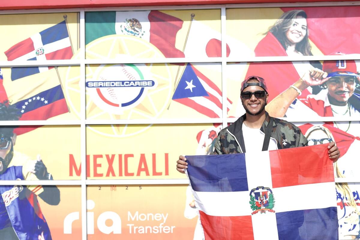 Fanáticos de República Dominicana ponen el ambiente en el primer día de la Serie del Caribe