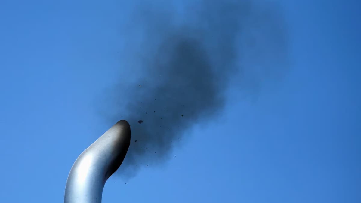 El sistema podría aplicarse en motores diésel existentes, ayudando a disminuir emisiones sin modificar la tecnología actual. /Reuters