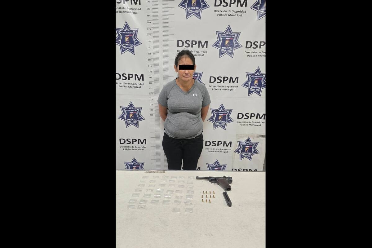 Con arma y drogas, mujer es detenida por la Policía Municipal
