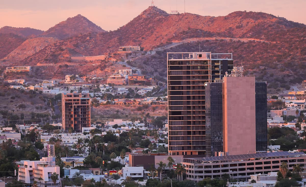 Zonas con alto flujo vehicular y poca vegetación siguen siendo los principales focos de contaminación en Hermosillo. FOTO: BANCO DIGITAL