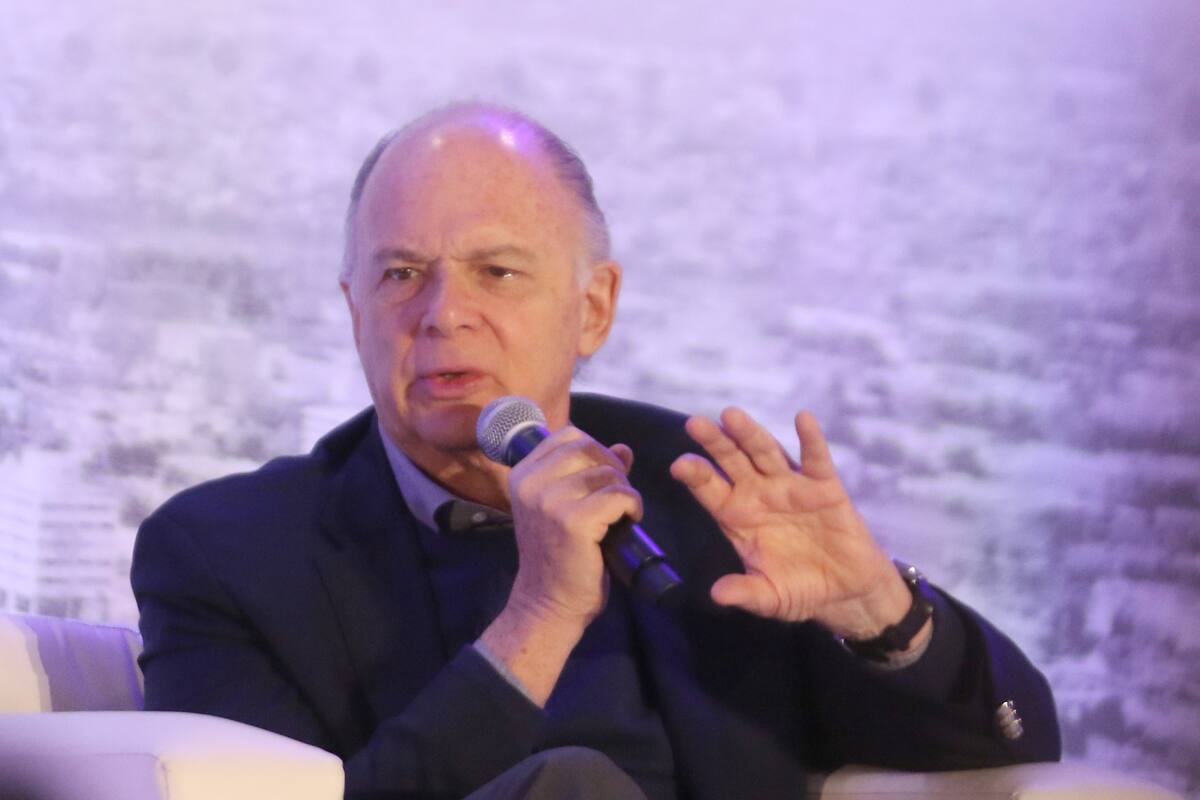 INE pagó 2 millones a Enrique Krauze: AMLO