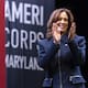 Kamala Harris deja abierta la posibilidad de postularse nuevamente a la presidencia de Estados Unidos y critica a Donald Trump y líderes empresariales