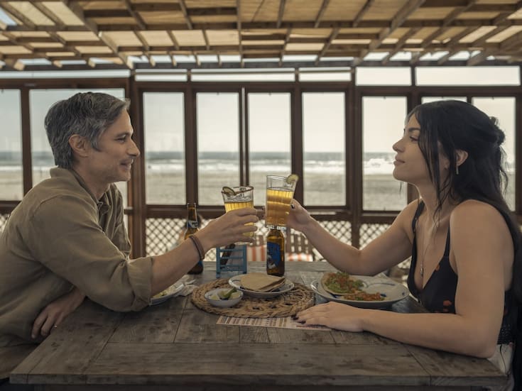 “Santita” la serie de Gael García que se grabó en Tijuana se estrena en abril