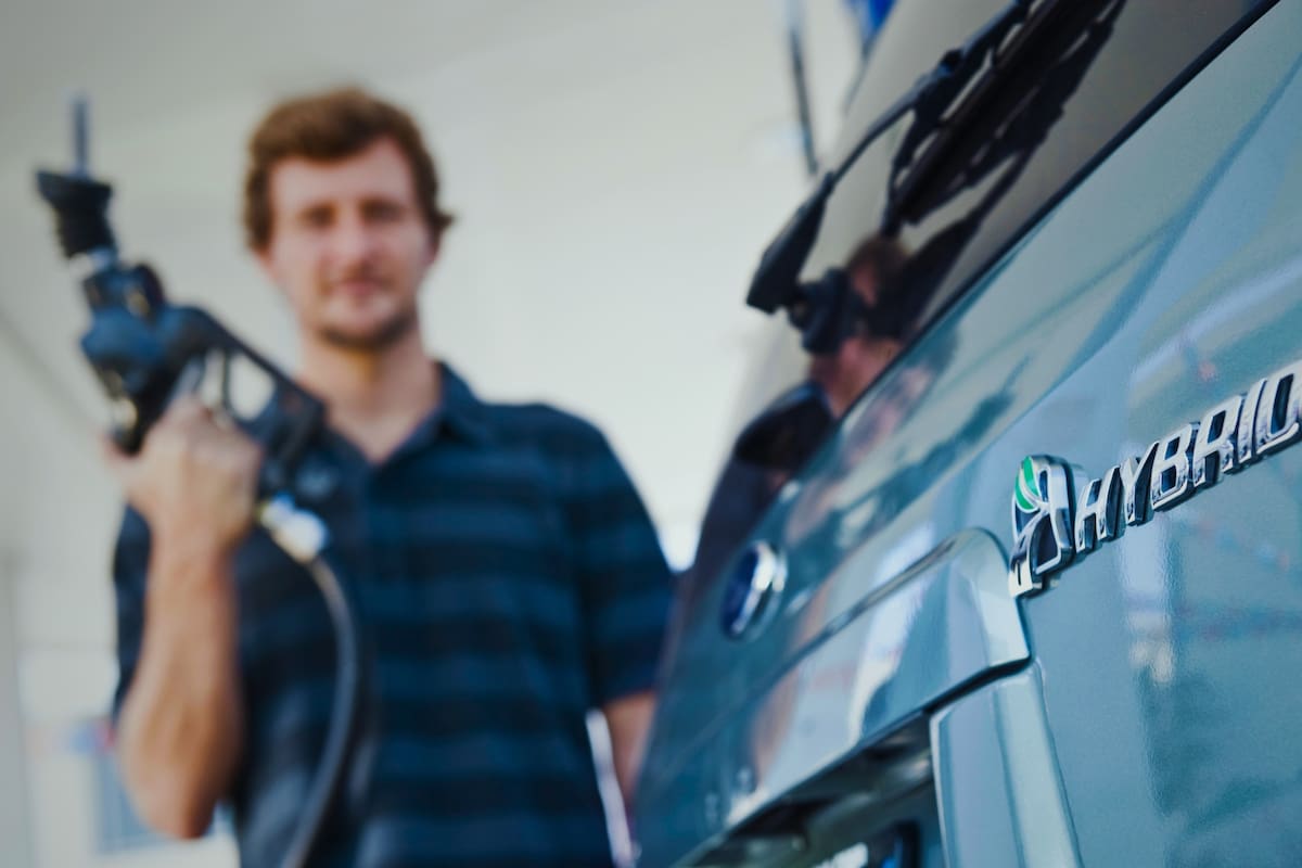 Mientras los autos de gasolina se reemplazan cada 12 años y los eléctricos cada menos de cuatro, los híbridos duran unos ocho y su venta aumentó en México