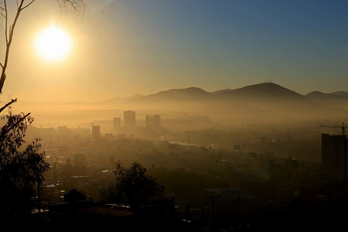 Los vientos de Santa Ana afectarán Tijuana de jueves a sábado, con mayor intensidad el viernes, aumento de temperatura, baja humedad y riesgo de incendios. Foto: Sergio Ortiz