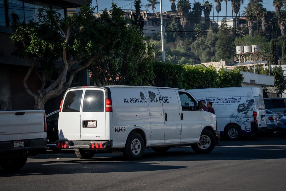 El conductor fue hallado sin signos vitales en su taxi, que permanecía estacionado desde el domingo. Foto: Border Zoom