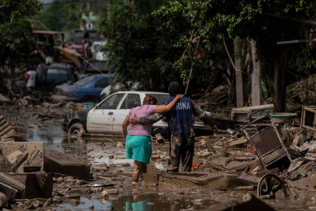 Ascendió a 76 la cifra de muertos por las lluvias torrenciales en México
