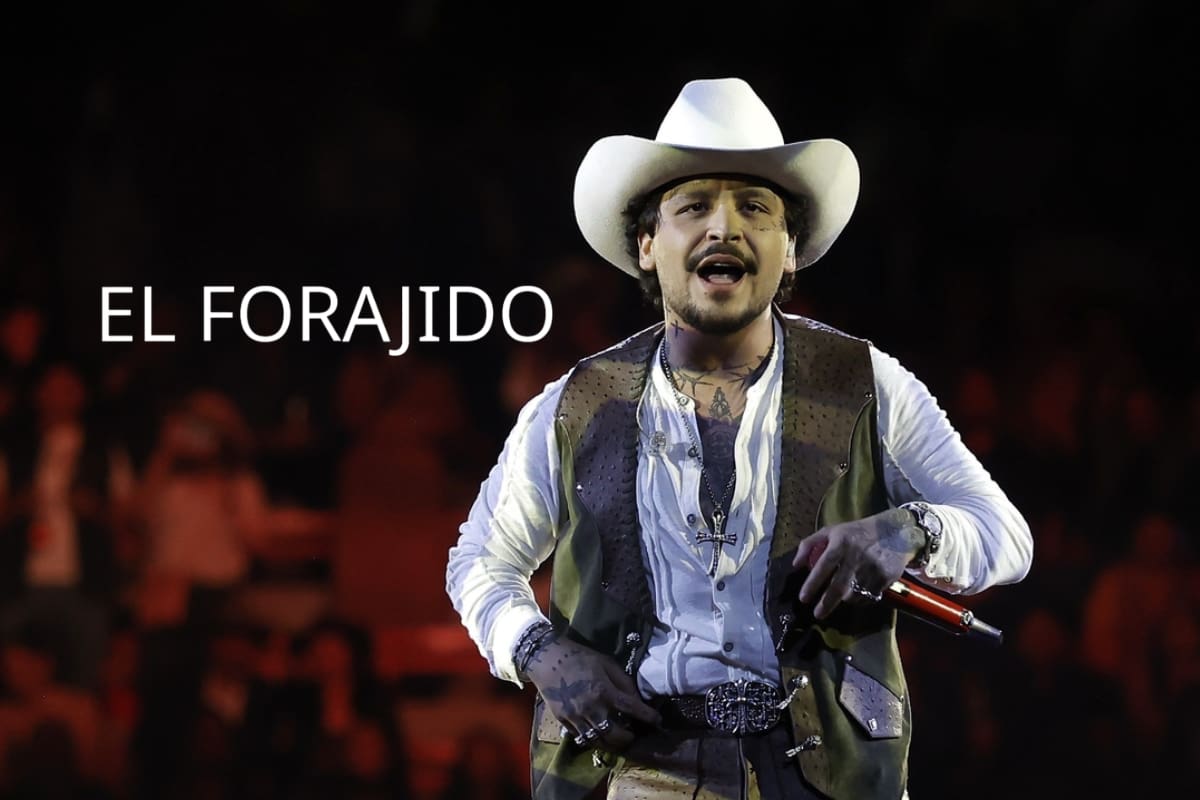 Christian Nodal registra “El Forajido” como nuevo nombre, y enfrenta disputa legal con su padre por el control de su marca