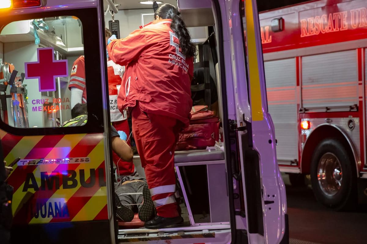 El afectado fue estabilizado en el sitio y posteriormente llevado a un hospital. Foto: Border Zoom