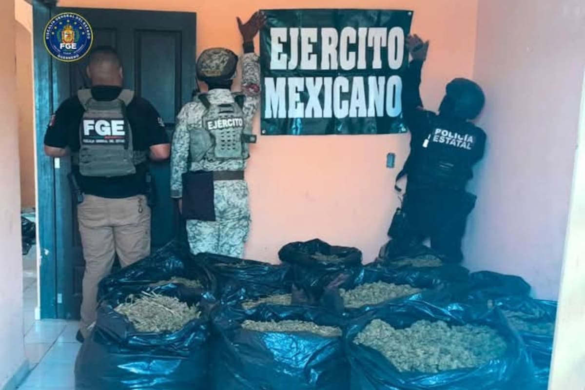 Fiscalía de Guerrero rescata a guatemalteco privado de su libertad y descubren 80 kilos de droga