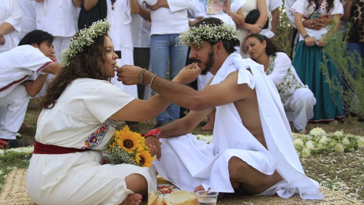 Unidos por primera vez, sabiendo que estarán juntos durante una eternidad.