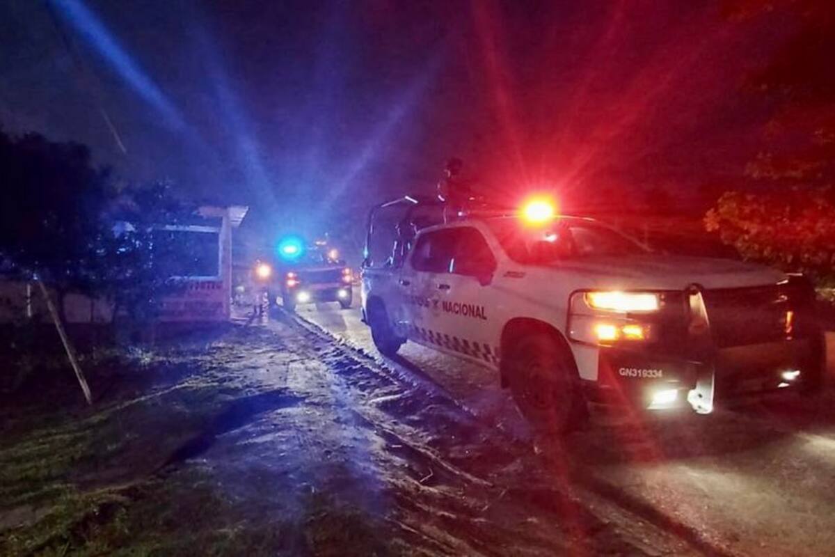 Grupo armado roba dos camiones cargados con balas