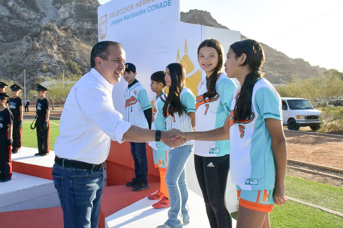 Antonio Astiazarán felicita a deportistas hermosillenses