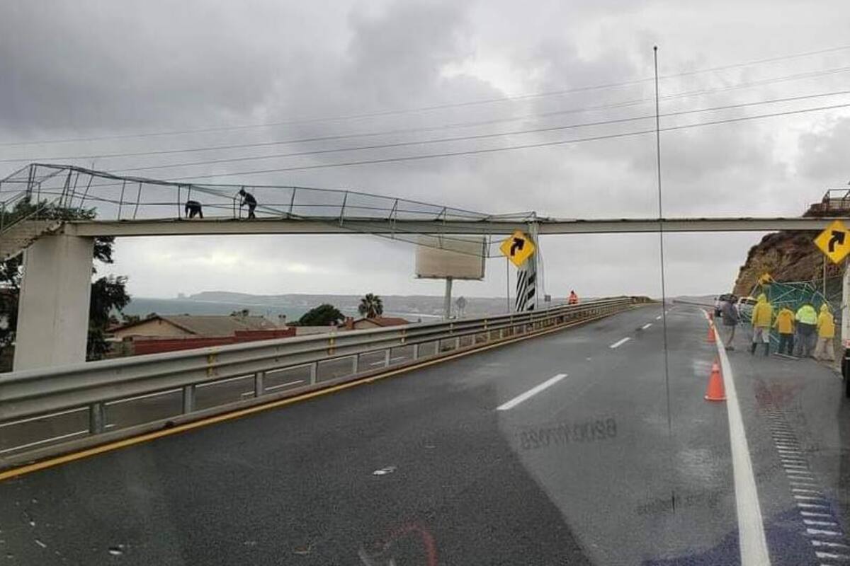 Causan diversos daños la lluvia y los fuertes vientos en Rosarito