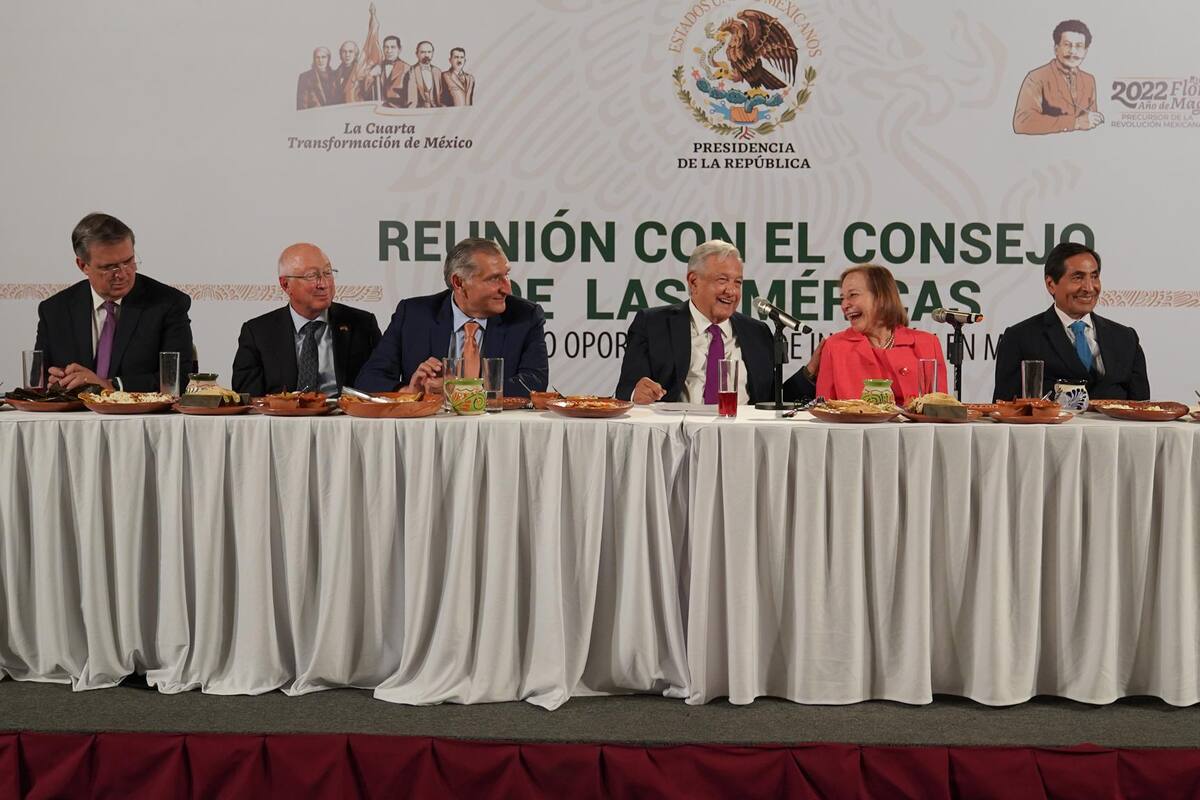 AMLO aborda oportunidades de inversión extranjera en cena con empresarios de EU